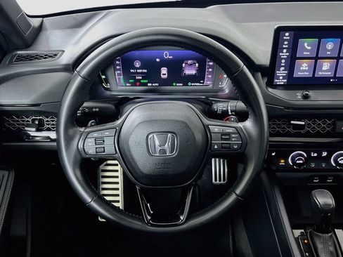 Used 2023 Honda Accord Sport image 14
