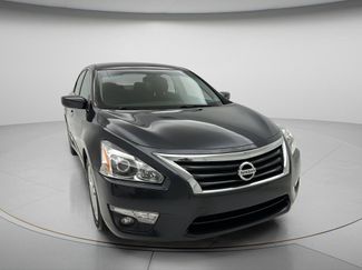 Used 2015 Nissan Altima 2.5 SV FWD video 2