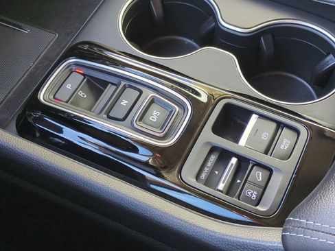 Used 2023 Honda Pilot Touring image 23