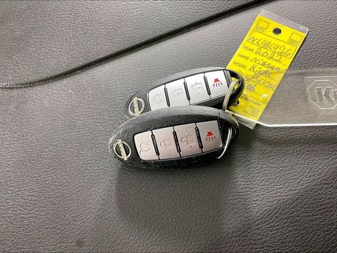 Used 2022 Nissan Kicks SV FWD image 13