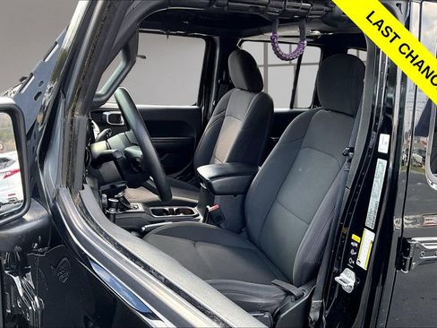 Used 2022 Jeep Wrangler Unlimited Sport AWD/4WD image 25
