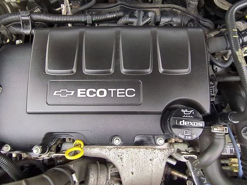 Used 2016 Chevrolet Cruze LT image 14