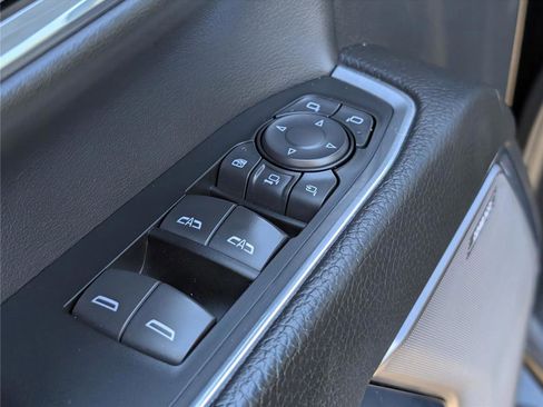 Used 2024 GMC Sierra 3500 Denali w/ Denali Reserve Package image 18