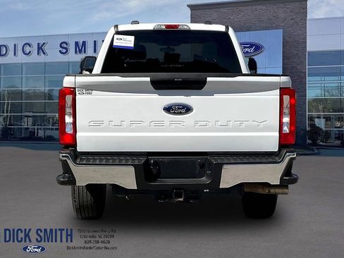 Certified 2025 Ford F250 XLT image 5