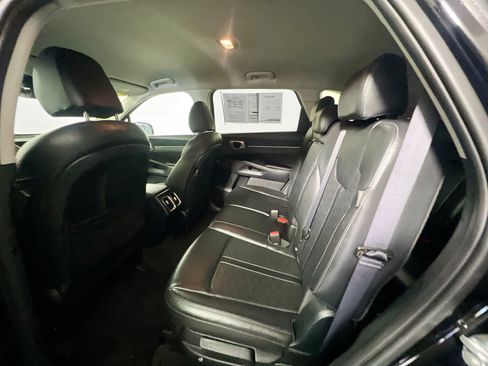 Used 2024 Kia Sorento S FWD image 28