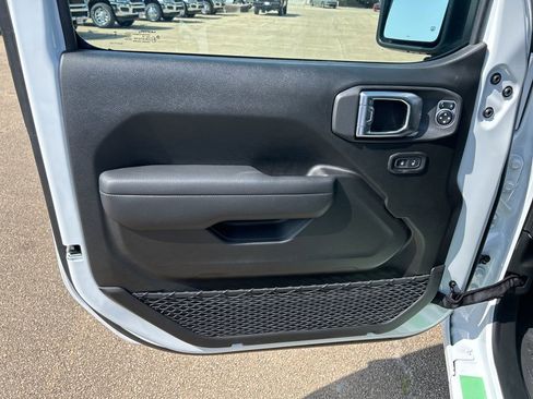 New 2024 Jeep Wrangler Sport S image 9