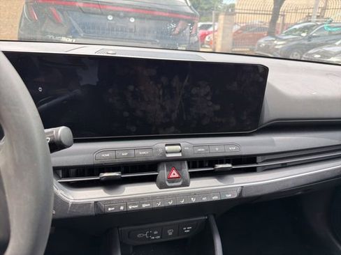 Certified 2026 Kia K4 FWD image 9