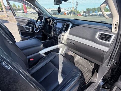 Used 2019 Nissan Titan PRO-4X w/ Pro-4x Convenience Package AWD/4WD image 26