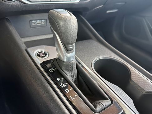Used 2025 Nissan Altima 2.5 SV FWD image 22