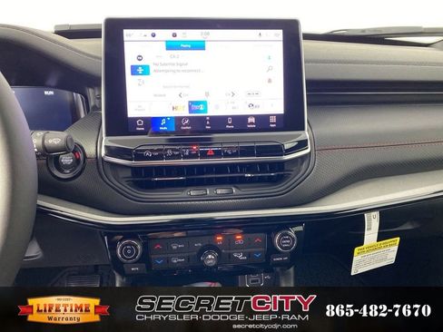 New 2026 Jeep Compass Trailhawk image 21