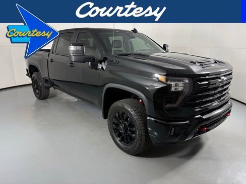 Used 2026 Chevrolet Silverado 2500 LT w/ Trail Boss Package image 1