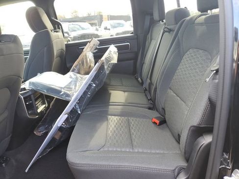 New 2026 RAM 1500 4x4 Crew Cab image 14