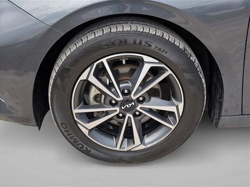 Used 2023 Kia Forte LXS w/ LXS Technology Package image 22