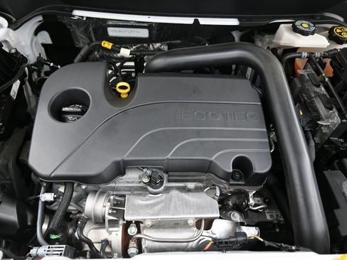 Used 2023 Chevrolet Equinox RS AWD/4WD image 16