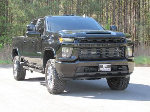 Used 2023 Chevrolet Silverado 2500 Custom image 8