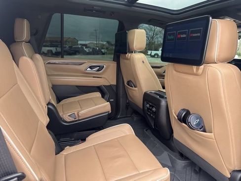 Used 2023 Chevrolet Tahoe Premier w/ Premium Package 2 image 24