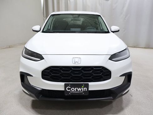 New 2026 Honda HR-V LX image 2