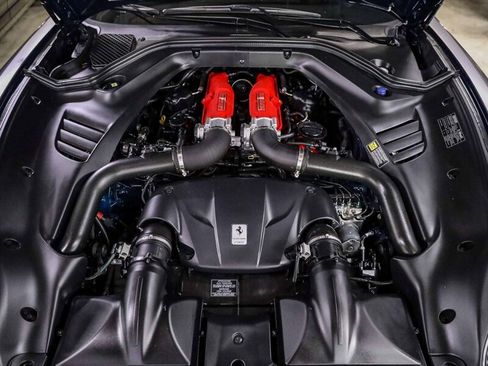 Used 2016 Ferrari California T RWD image 49