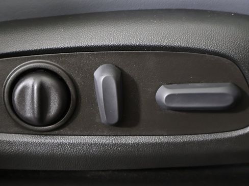 Used 2022 Buick Enclave Essence w/ Experience Buick Package image 39