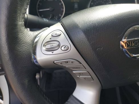Used 2018 Nissan Murano SL w/ Cargo Package FWD image 17