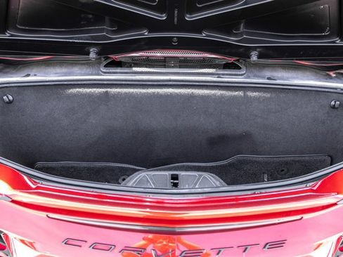 Used 2021 Chevrolet Corvette Stingray Premium Conv w/ Z51 Performance Package RWD image 20