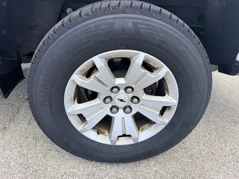 Used 2016 Chevrolet Colorado LT w/ LT Convenience Package RWD image 2