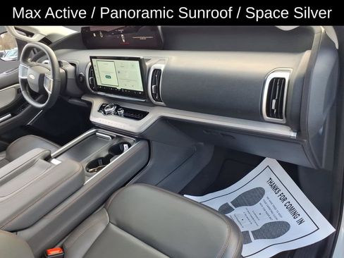 Used 2025 Ford Expedition Max Active image 12