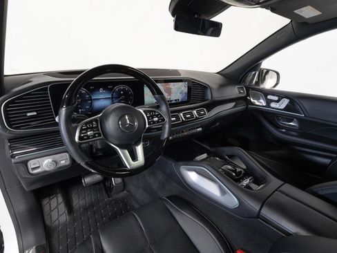 Used 2023 Mercedes-Benz Maybach GLS 600 4MATIC image 5