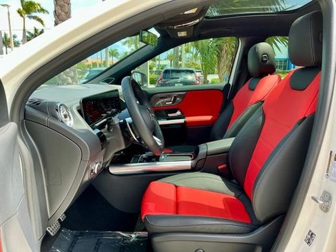 Used 2025 Mercedes-Benz GLA 35 AMG 4MATIC image 8