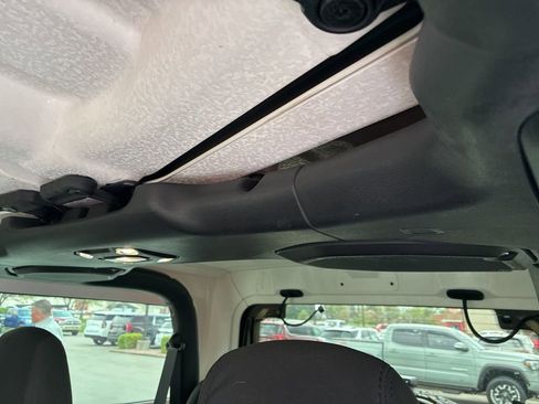 Used 2020 Jeep Wrangler Sport image 11