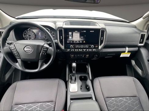 New 2026 Nissan Frontier SV RWD image 5