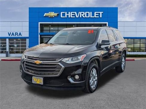 Used 2021 Chevrolet Traverse LT image 1