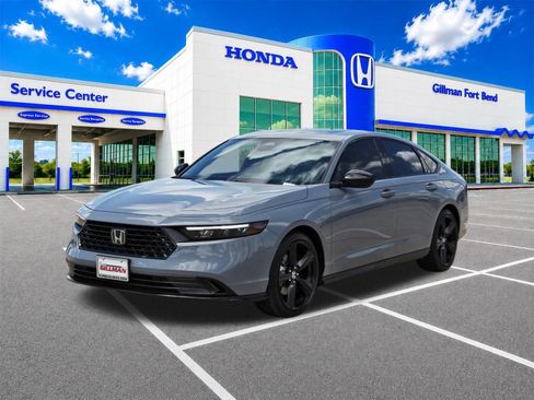 Used 2025 Honda Accord Sport image 3