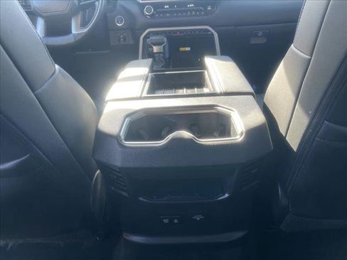 Used 2024 Toyota Tundra Limited image 19