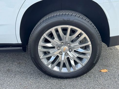 New 2026 Chevrolet Tahoe Premier image 3