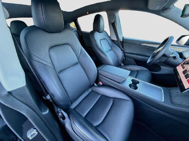 Used 2023 Tesla Model Y Long Range AWD/4WD image 22