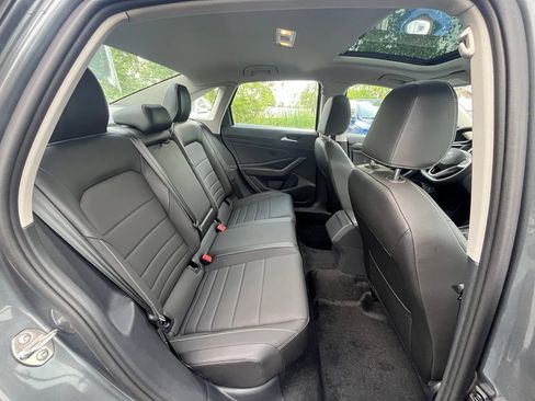 Used 2024 Volkswagen Jetta SE w/ Panoramic Sunroof Package FWD image 27