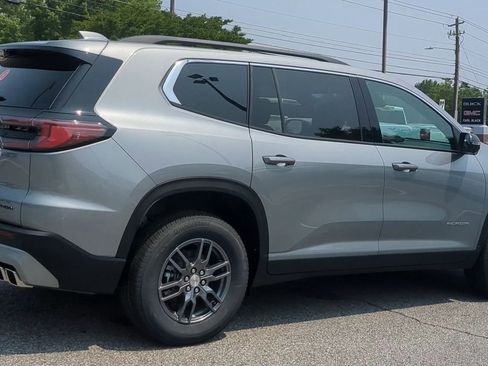 New 2025 GMC Acadia Elevation image 8