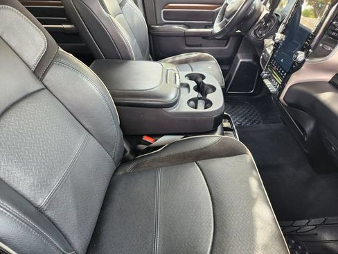 Used 2024 RAM 2500 Laramie AWD/4WD image 14