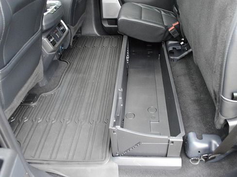 Used 2024 Ford F150 Lariat w/ Equipment Group 502A High image 15