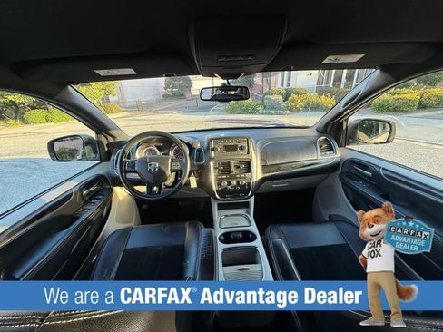 Used 2017 Dodge Grand Caravan SXT FWD image 33