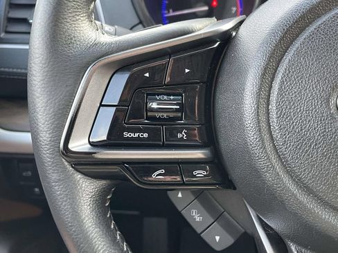 Used 2019 Subaru Outback 2.5i Touring AWD/4WD image 11