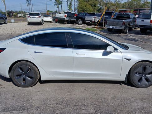 Used 2020 Tesla Model 3 Performance image 6