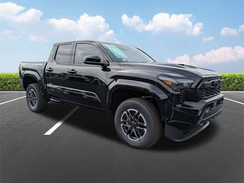 New 2026 Toyota Tacoma TRD Sport image 2