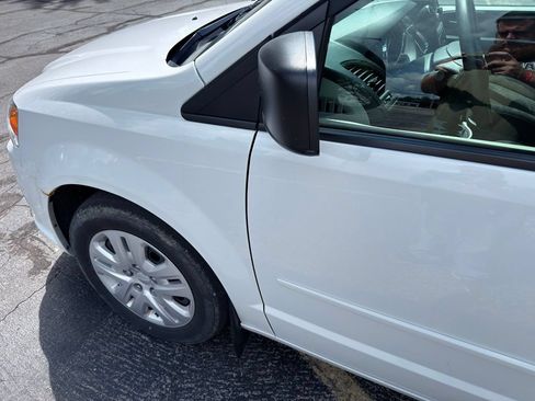 Used 2013 Dodge Grand Caravan SE FWD image 13