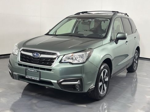 Used 2018 Subaru Forester 2.5i Premium AWD/4WD image 6