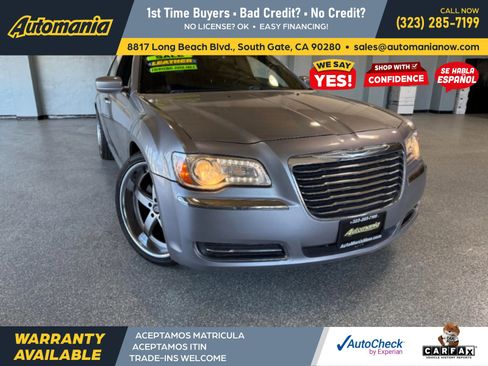 Used 2013 Chrysler 300 RWD image 1