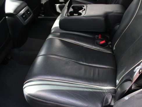 Used 2014 Toyota Venza XLE w/ XLE Premium Package FWD image 5