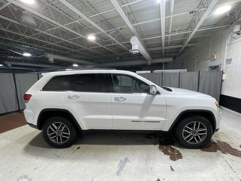 Used 2019 Jeep Grand Cherokee Limited AWD/4WD image 27