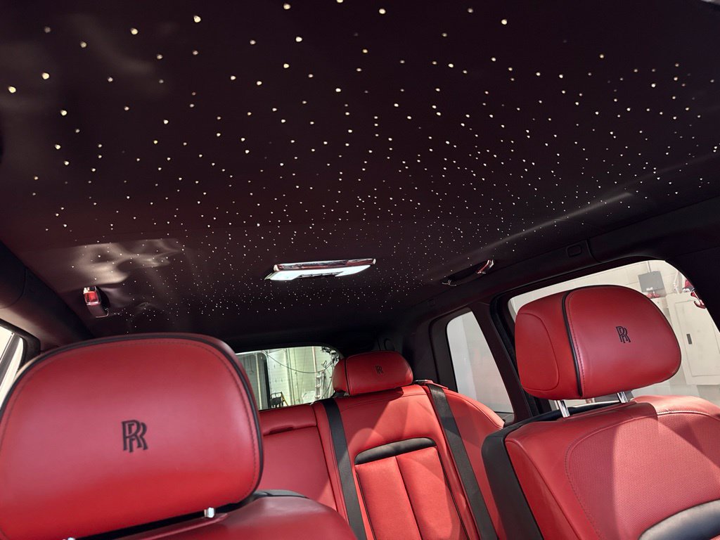 Used 2020 Rolls-Royce Cullinan AWD/4WD image 30